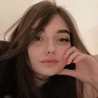 🥺 mujer, retrato, cara, chica, selfie, morena telegram sticker