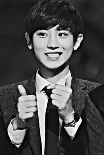 🥀 Pouce levé, Homme, Portrait, Costume, Sourire, Noir et blanc, Asiatique telegram sticker