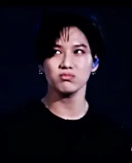 🙄 telegram sticker
