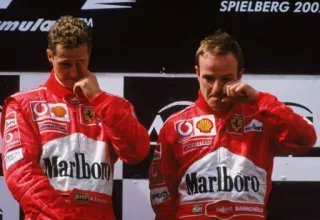 🤭 Michael Schumacher llorando, coche de carreras, fórmula 1, automovilismo, ferrari, schumacher, barrichello telegram sticker