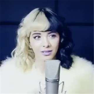 😐 Melanie Martinez Melanie Martinez, Sängerin, Mikrofon, blond, schwarz telegram sticker