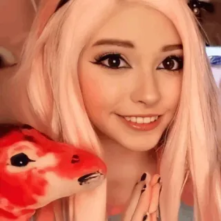 🎾 woman, portrait, anime style, blonde hair, giraffe toy telegram sticker