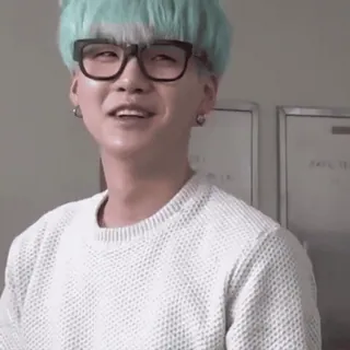 🧷 Suga Suga, BTS, ミン・ユンギ, K-POP, 歌手, アイドル whatsapp sticker