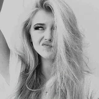 😾 mujer, rubia, retrato, cara, expresión, gracioso telegram sticker