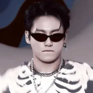 🕺 đàn ông, kính râm, dây chuyền, bộ xương, phong cách, thời trang, người telegram sticker