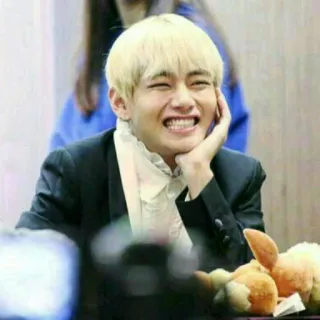 😂 V kpop, bts, v, певец, айдол, фанат whatsapp sticker
