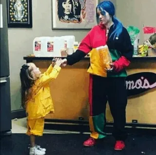 🕸 Billie Eilish 歌手, 有名人, 子供, 一緒, 家族 telegram sticker