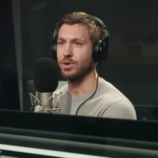 🎧 Calvin Harris Calvin Harris, DJ, Produtor, Música, Músico, Auscultadores telegram sticker