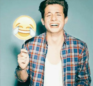 💙 Charlie Puth Emoji, Promi, Sänger, Porträt, Weinend, Lustig telegram sticker