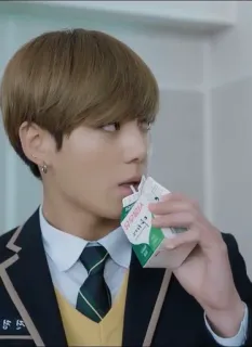 🥛 Jungkook kpop, bts, jungkook, idol, sänger, promi, schuluniform telegram sticker