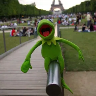 😀 Kermit pupazzo, rana, verde, Parigi, Torre Eiffel, viaggio telegram sticker
