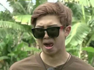 🧇 RM RM, Kim Namjoon, BTS, K-pop, gafas de sol, cara graciosa telegram sticker