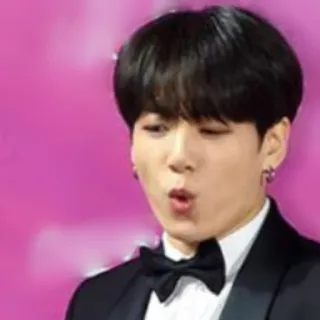 😯 Jungkook cantor, celebridade, pessoa, K-pop, retrato, homem whatsapp sticker