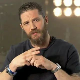 😒 Tom Hardy acteur, homme, portrait, barbe, célébrité telegram sticker