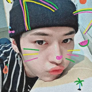 🥀 Selfie, Orang, Potret, Lucu, Stiker, Remaja, Kpop telegram sticker