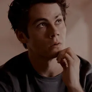🦊 Dylan O'Brien 배우, 인물사진, 유명인, 남자 telegram sticker