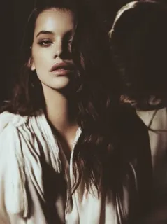 🍸 woman, portrait, model, brunette, fashion, beauty whatsapp sticker