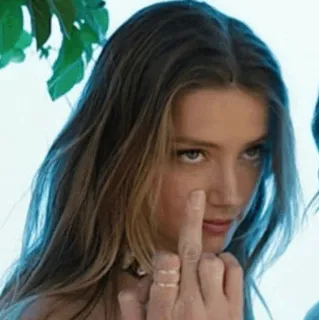🥀 Amber Heard middle finger, rude, offensive, actress telegram sticker