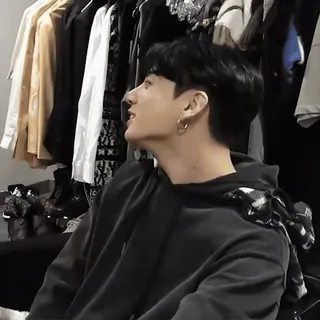 🗡 Jungkook K-pop, BTS, cantante, música, ídolo, estilo telegram sticker