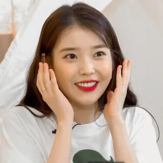 🥰 IU cantante coreana, IU, K-pop, femmina, asiatica telegram sticker