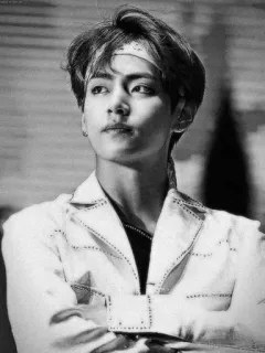 👽 V kpop, singer, idol, music, bts telegram sticker