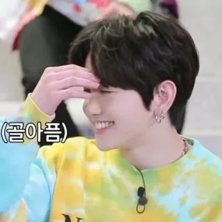 🤦‍♀️ (골아픔) sorridente, coreano, persona, tie-dye, uomo, mal di testa, espressione whatsapp sticker