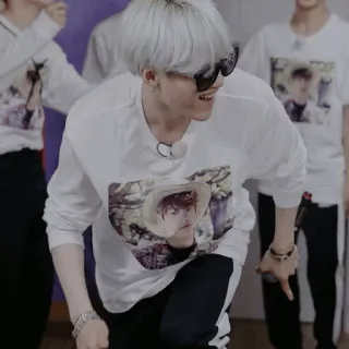 💮 persona, gafas de sol, kpop, min yoongi, suga, hombre whatsapp sticker
