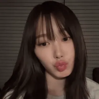 🫧 인물사진, 여자, 소녀, 셀카, 예쁜 telegram sticker