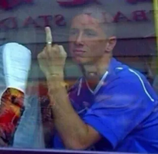 🖕 средний палец, оскорбительный жест, мужчина, синяя рубашка telegram sticker
