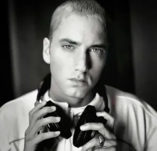 🖤 Eminem Eminem, Rapper, Musik, Musiker, Promi, Kopfhörer telegram sticker