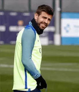 😐 Gerard Piqué футбол, игрок, спортсмен, Пике, игрок, спорт telegram sticker