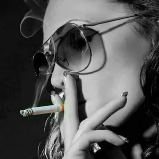 🚬 fumare, sigaretta, donna, occhiali da sole, retrò, tabacco telegram sticker