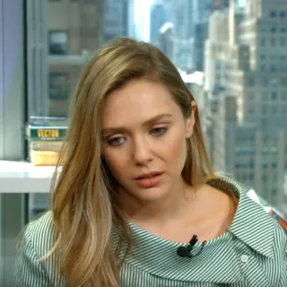 🌻 Elizabeth Olsen attrice, celebrità, donna, capelli biondi, ritratto telegram sticker