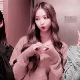 🥺 wanita, hati, cinta, imut, perempuan, korea telegram sticker