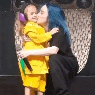 🕸 Billie Eilish 歌手, セレブ, コンサート, 子供, ファン telegram sticker