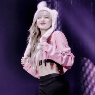 💕 Lisa K-pop, cantor, artista, celebridade, Lisa, Blackpink whatsapp sticker