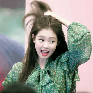 🌿 Jennie Kim K팝, 아이돌, 가수, 연예인, 여자, 아시아인, 미인, 모델 telegram sticker
