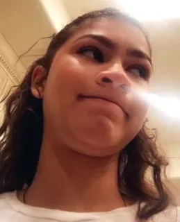 😕 Zendaya zendaya, attrice, celebrità, faccia, ritratto telegram sticker