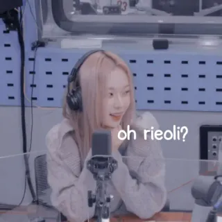 ☕ oh rieoli? donna, cuffie, microfono, ritratto, radio, coreano telegram sticker