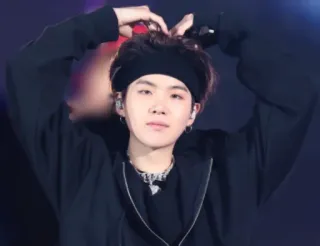 ❣️ Suga Suga, BTS, K-pop, cantor, coreano, banda, música whatsapp sticker