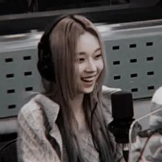 🩹 女性, 歌手, KPOP, アジア人, ヘッドホン, マイク telegram sticker