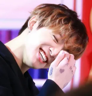 😂 Jungkook Чонгук, BTS, K-pop, певец, улыбается, счастливый whatsapp sticker