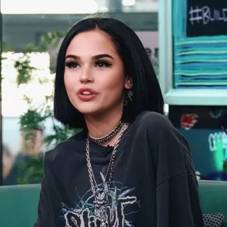 💛 Becky G #BUILDseries cantante, celebridad, retrato, mujer, buildseries whatsapp sticker