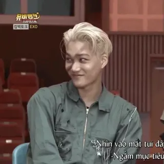 🍾 “Nhin vào mắt tui đây.
-Ngầm mục tiêu.” persona, uomo, meme whatsapp sticker