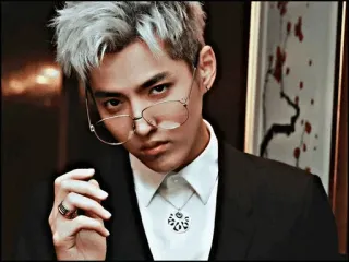➖ Kris Wu uomo, occhiali, abito, ritratto, cantante, attore telegram sticker