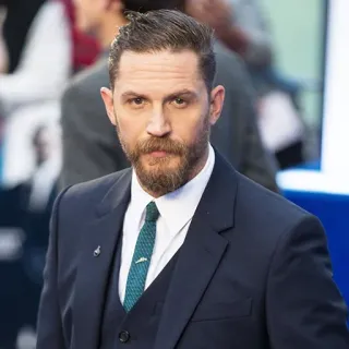 😐 Tom Hardy acteur, célébrité, homme, portrait telegram sticker