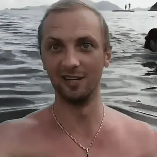 🌊 мужчина, вода, пляж, океан, портрет, селфи, человек, море whatsapp sticker