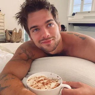 🍃 mann, kaffee, porträt, drinnen, lächeln, bett telegram sticker