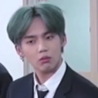 🤔 whatsapp sticker