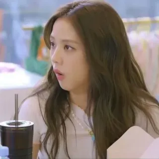 🦄 Jisoo kpop, chanteuse, célébrité, femme, portrait whatsapp sticker